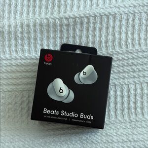 Beats Studio Buds - White